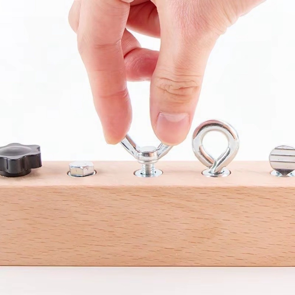 New Portable Montessori Screw  - đánh giá và giá Montessori Wooden Busy Board Toddler